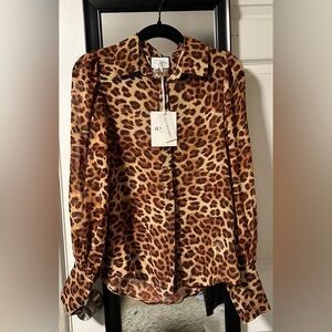 Petal & Pup Runaway the label Fleetwood Leopard Blouse S (NWT)